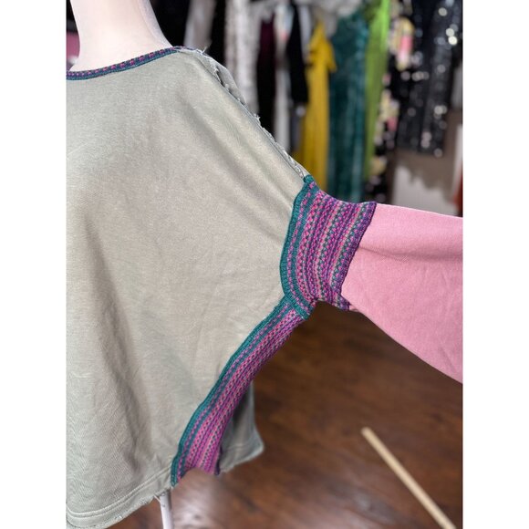 NEW Natural Life Boho Style Knit Top S/M Gray Pink Embroidered Sweatshirt - Picture 8 of 14